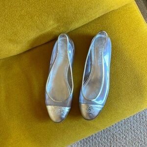 Chanel silver ballet flats, size 37.5
